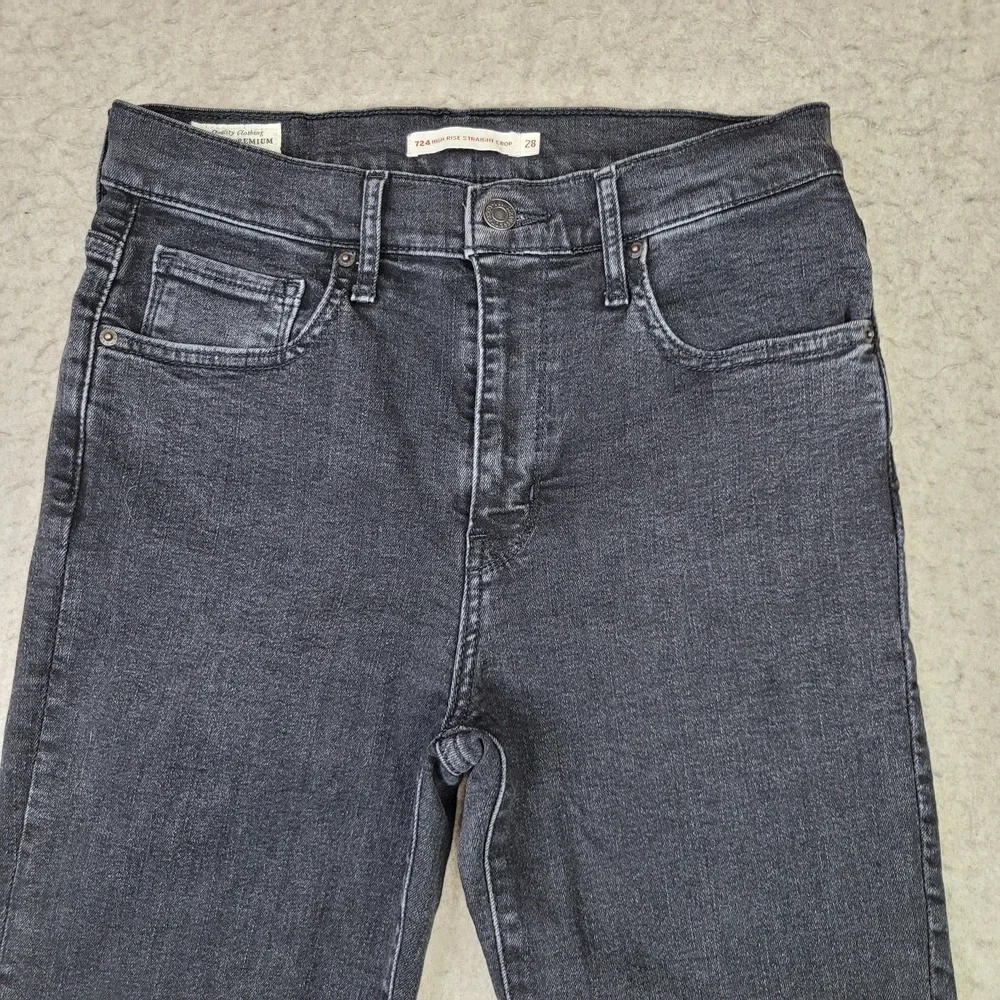 Levis levi 724